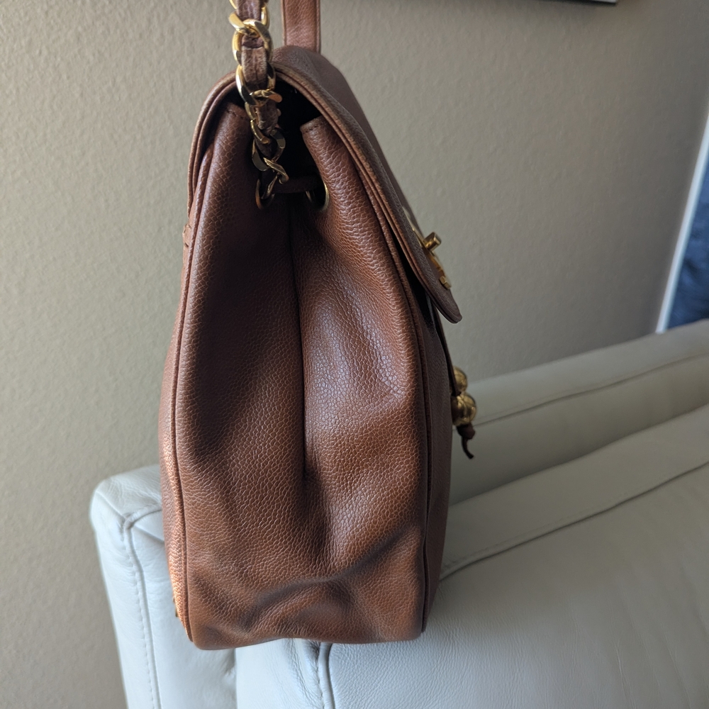 Chanel Vintage drawstring CC backpack in brown caviar leather with gold-tone - Picture 5 of 12